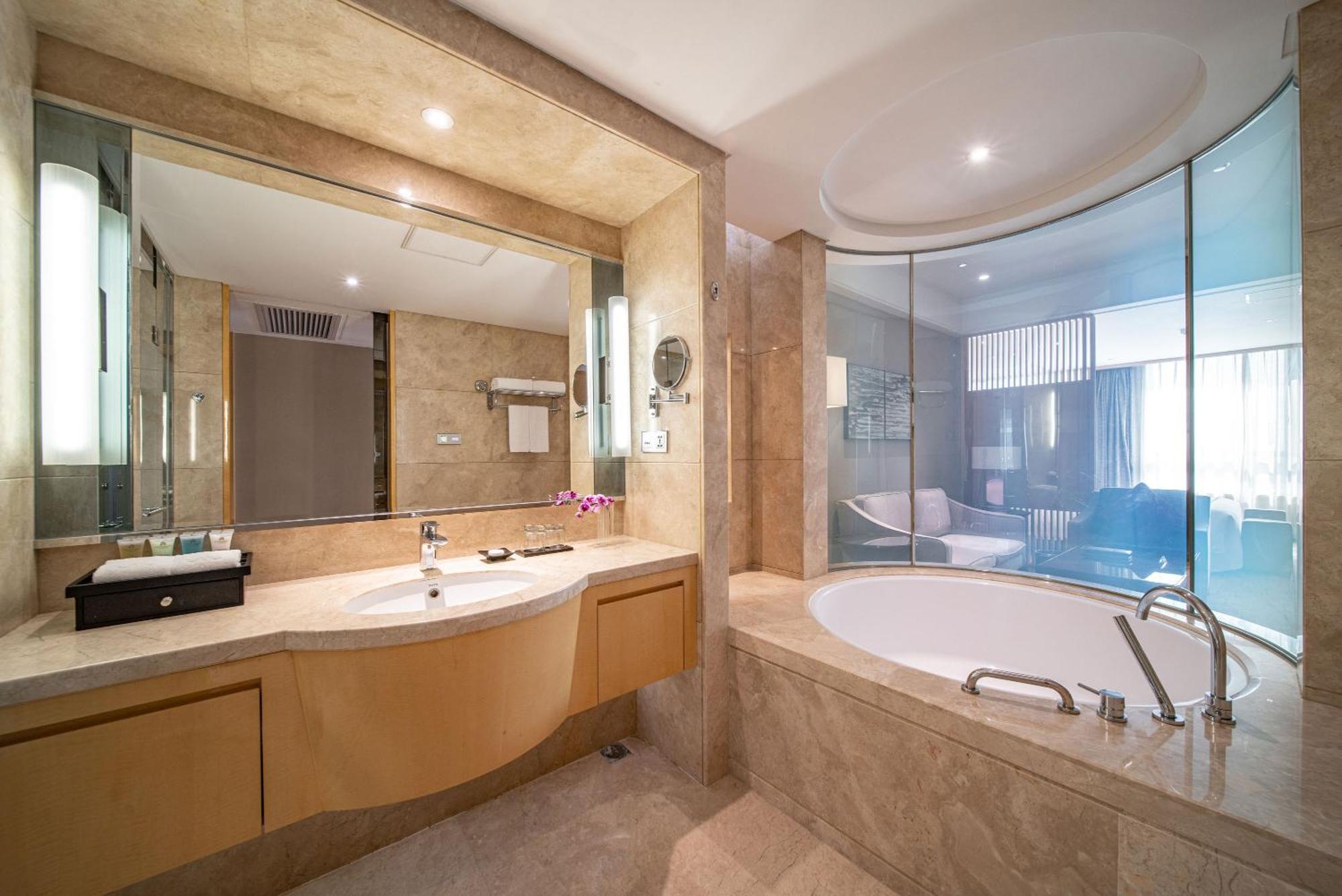 Swissotel Guangzhou Dış mekan fotoğraf