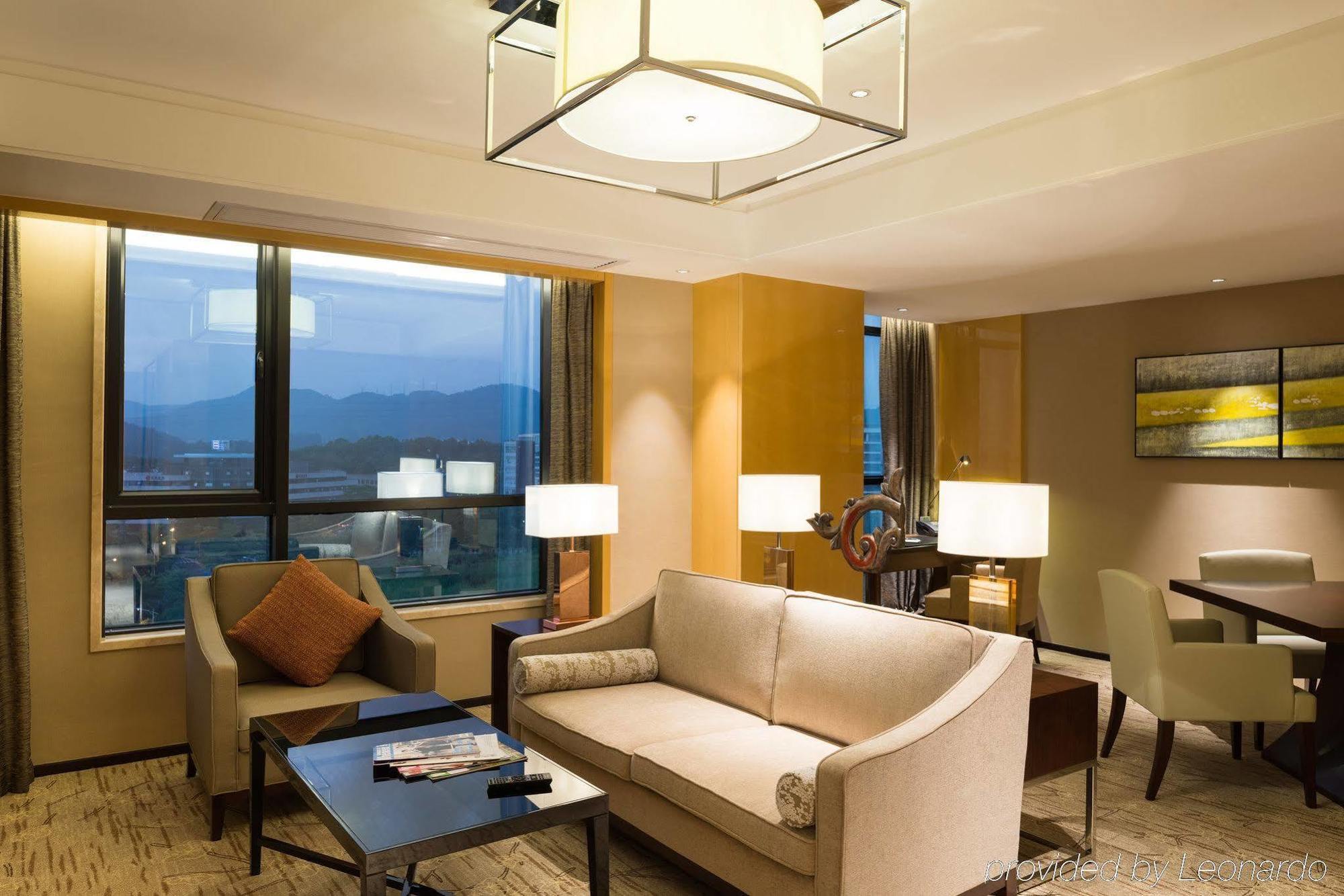 Swissotel Guangzhou Dış mekan fotoğraf